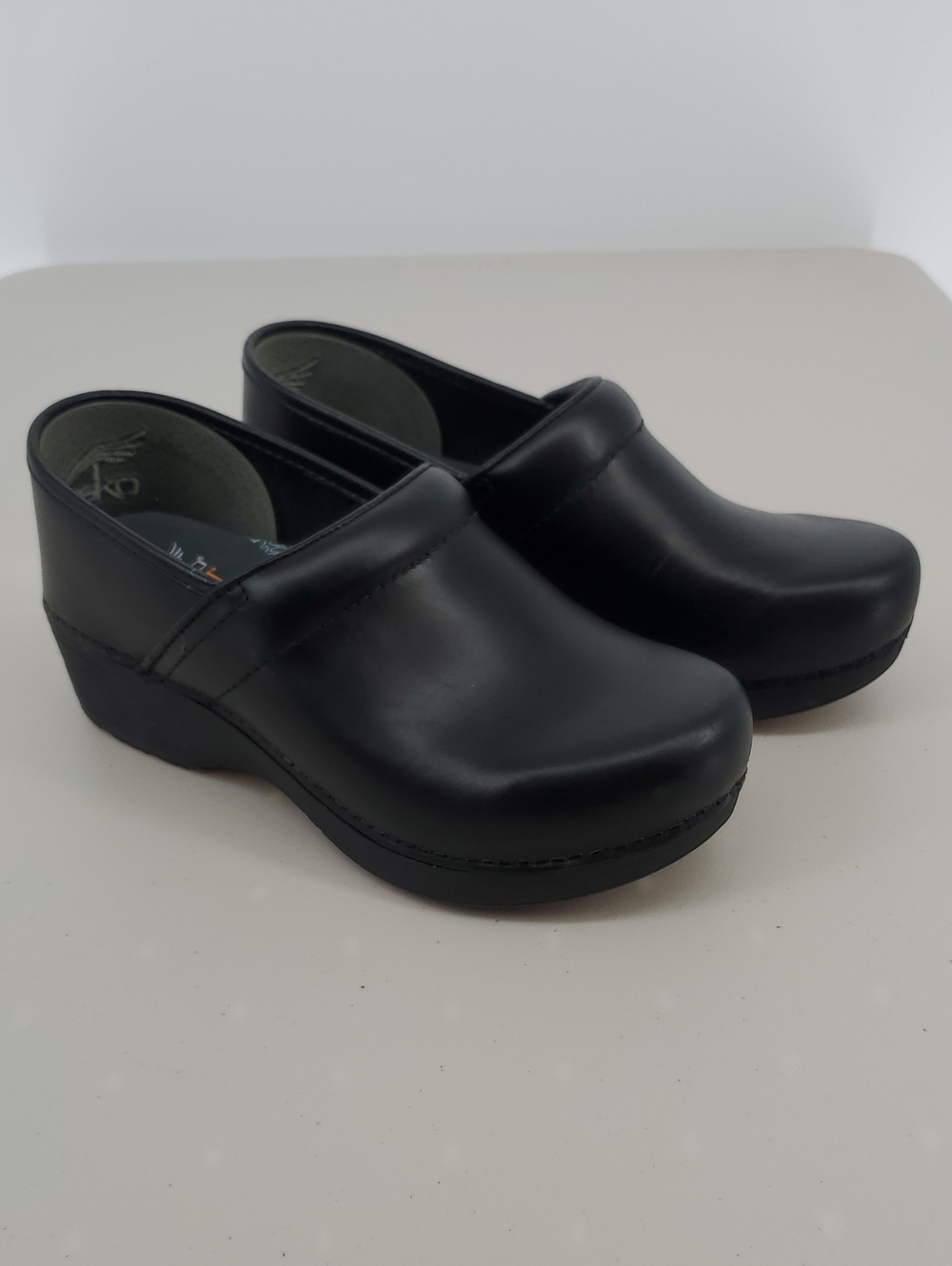 Dansko XP 2.0 Slip-On Clog Shoes - Womens Size 38 Wide